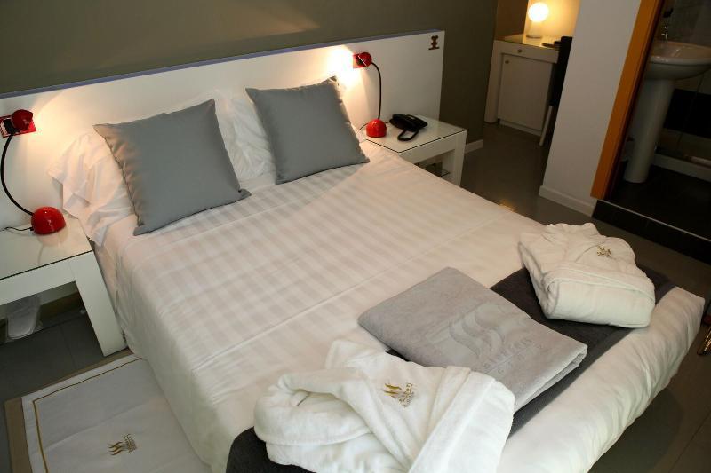 Monaco Suites Hotel Lignano Sabbiadoro Exteriér fotografie