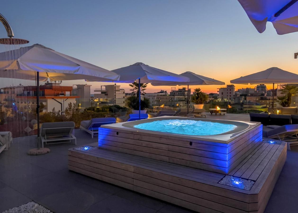 Monaco Suites Hotel Lignano Sabbiadoro Exteriér fotografie