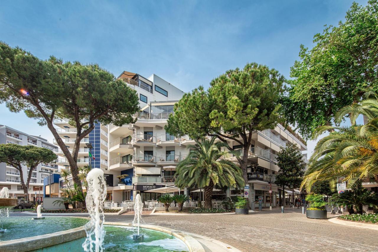 Monaco Suites Hotel Lignano Sabbiadoro Exteriér fotografie